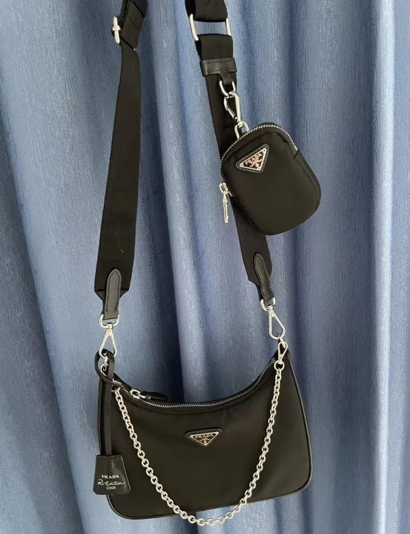 PRADA ブラック ナイロン