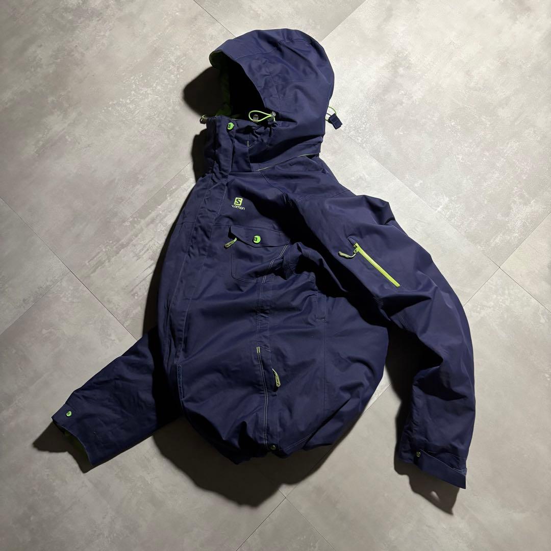完品 00s SALOMON サロモン マウンテンパーカー パフジャケット　紺色 完品 00s SALOMON サロモン マウンテンパーカー パフジャケット 紺色