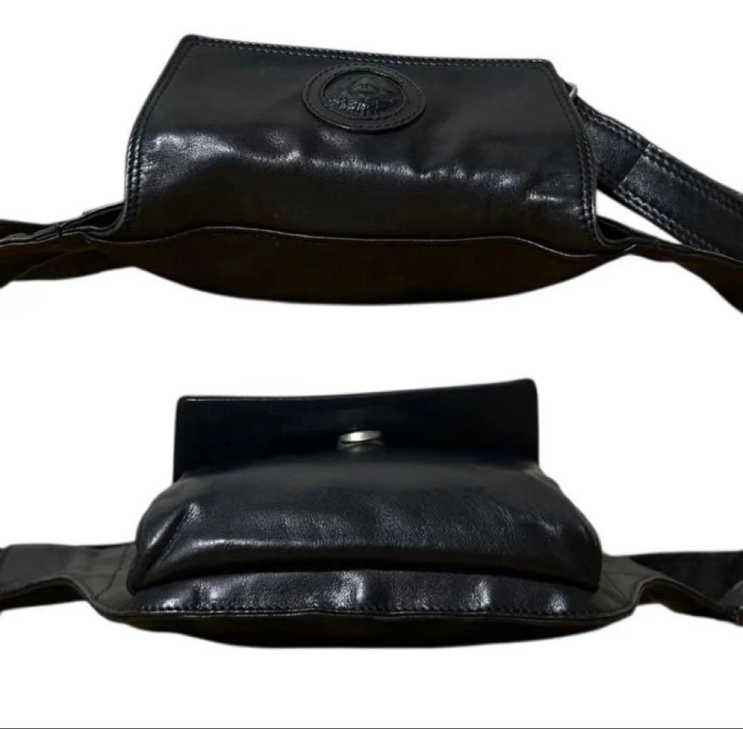 エニィスィス ヴェルサーチ ボディバッグ メデューサロゴ レザー