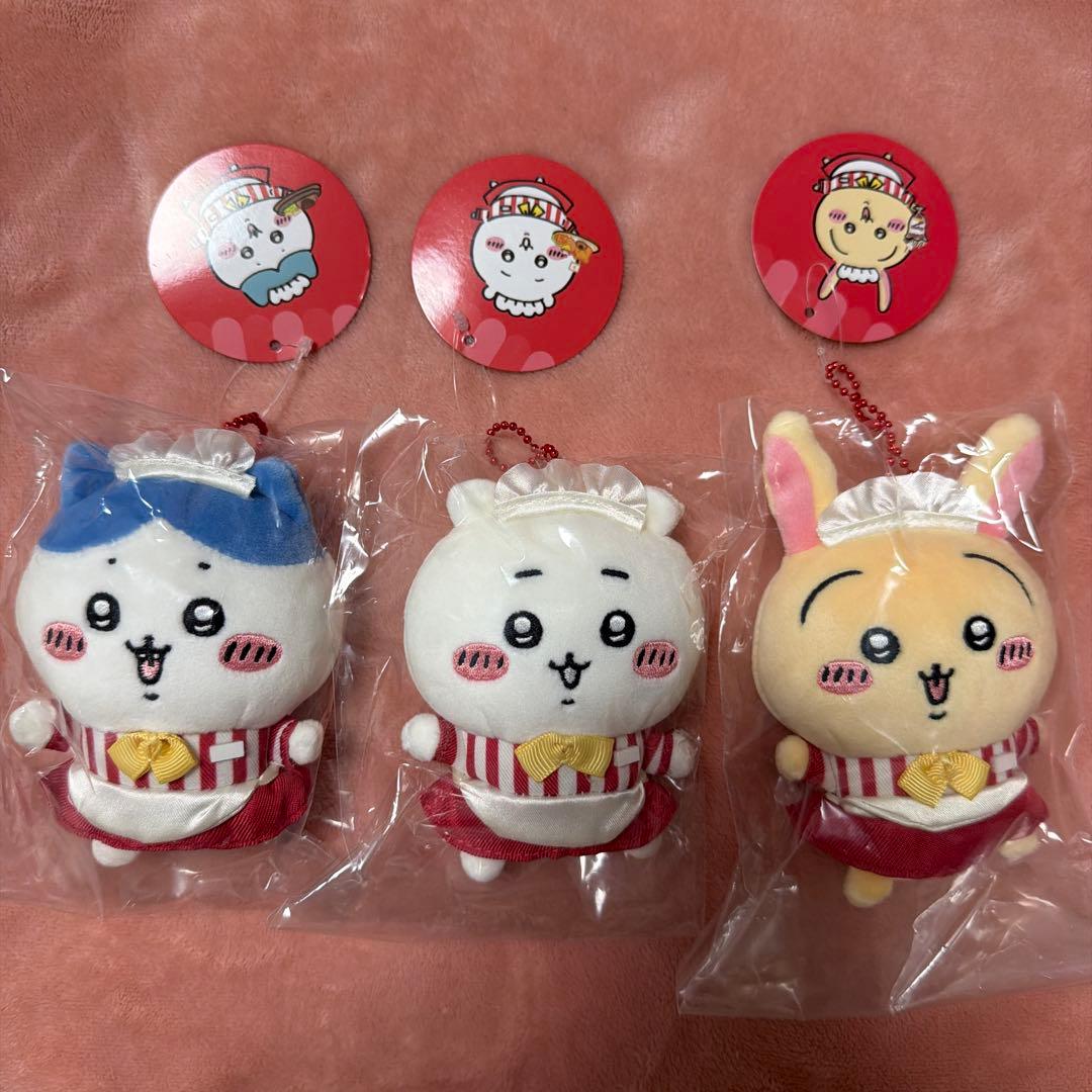 ちいかわレストラン ホール担当なマスコット ちいかわ ハチワレ うさぎ