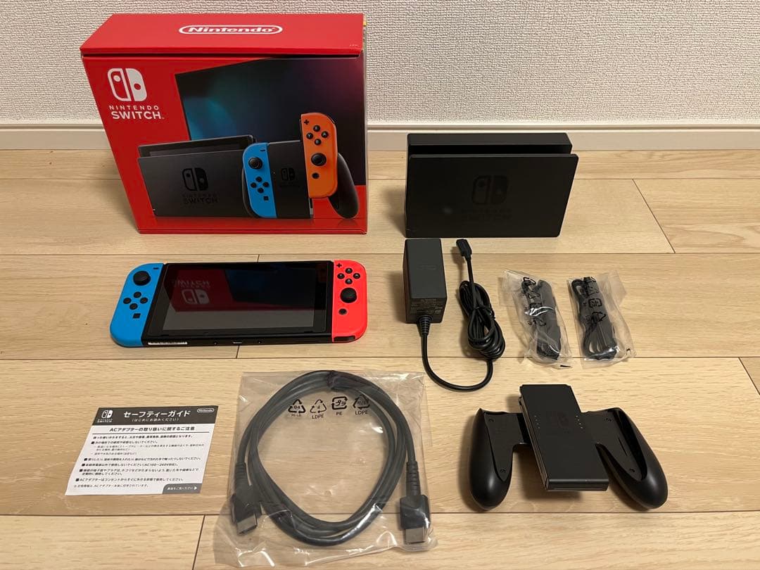 Nintendo Switchネオンレッド/ネオンブルー 本体　値下げしました