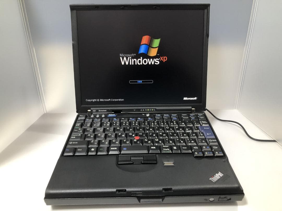 Lenovo ThinkPad X61 WinXP UltraBase付き