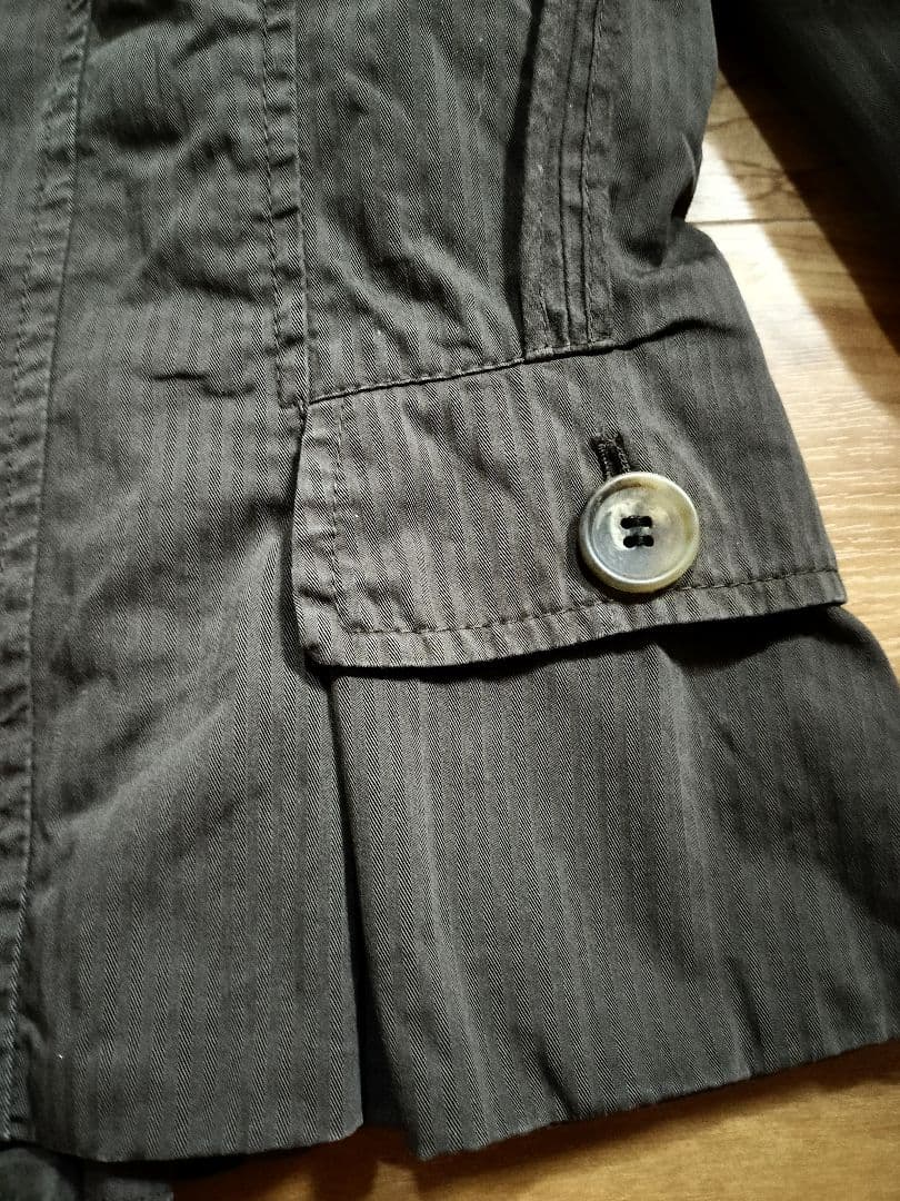 D&G ドルチェ&ガッパーナフリル袖が可愛いデザインジャケットダーク