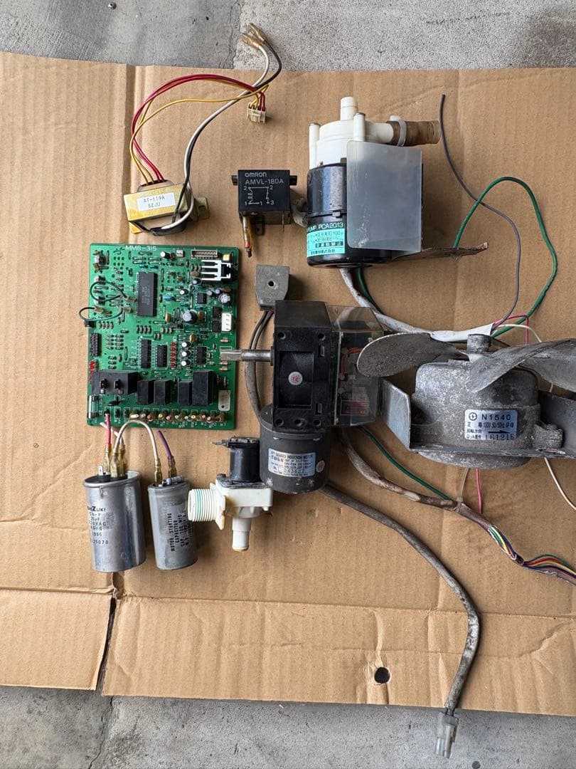 D.R.K 製氷機用制御基板とモーターセット中古品現状品 業務用】【中古】製氷機 ｜ 中古厨房機器のヤマチュードットコム