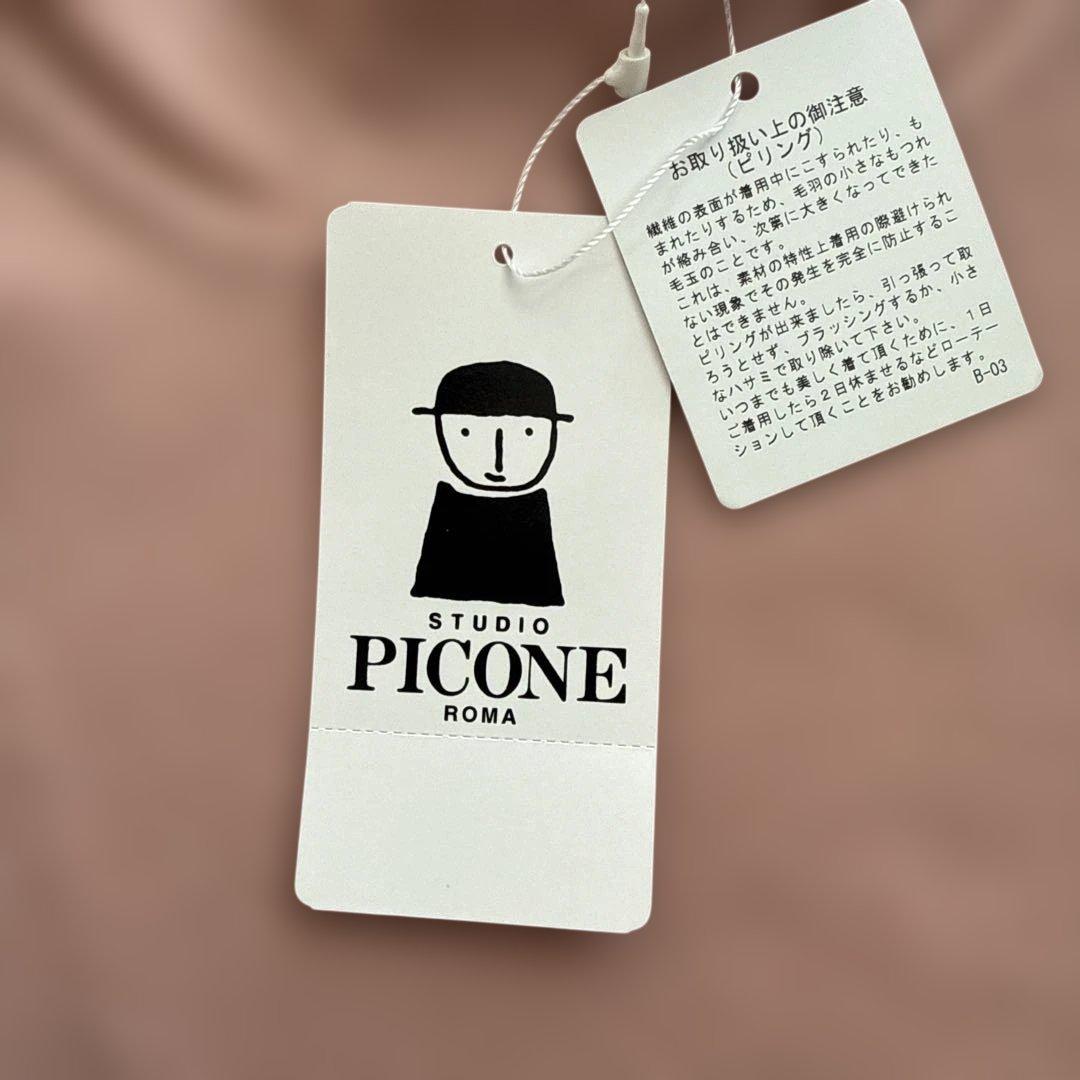 ピッコーネ ピンク タートルネック 猫のブローチ付き 40 新品、未使用