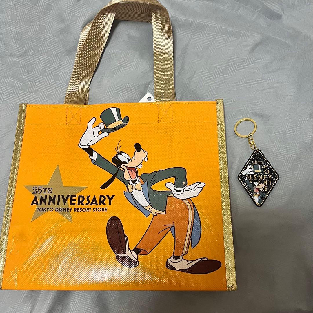 イクスピアリ店 25周年 グーフィー ショッピングバッグ キーホルダー