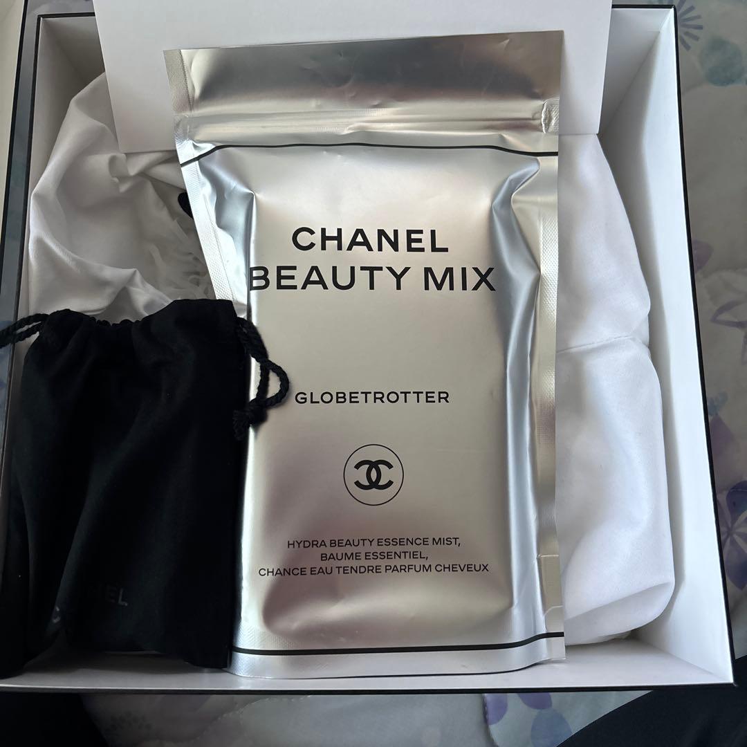 シャネル限定 ビューティーミックスグローブトロッター &サンプル