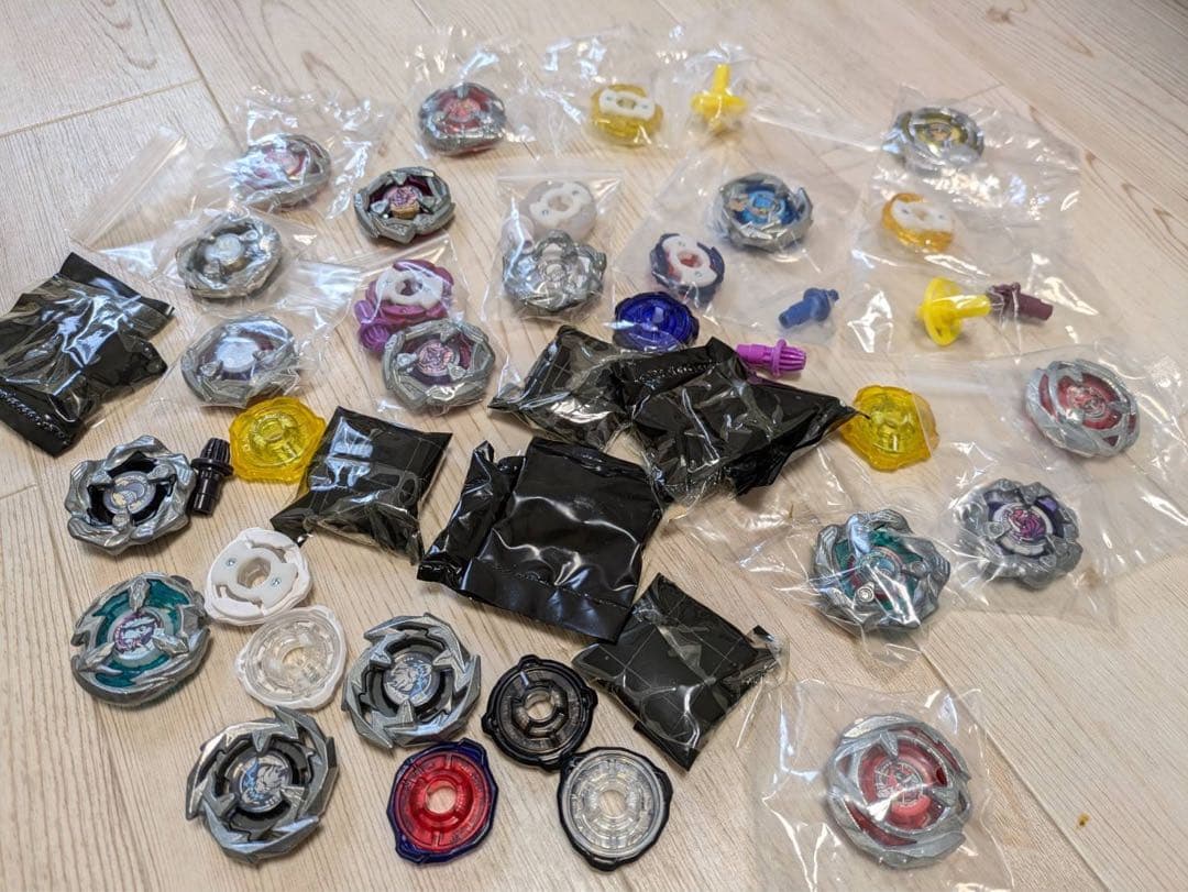 早い者勝ち！ ベイブレードX まとめ売り ほぼ未使用 転売歓迎 バラ売り