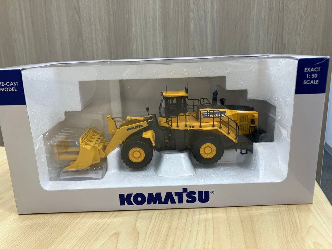 KOMATSU WA600-8 Stone Handler 1/50スケール