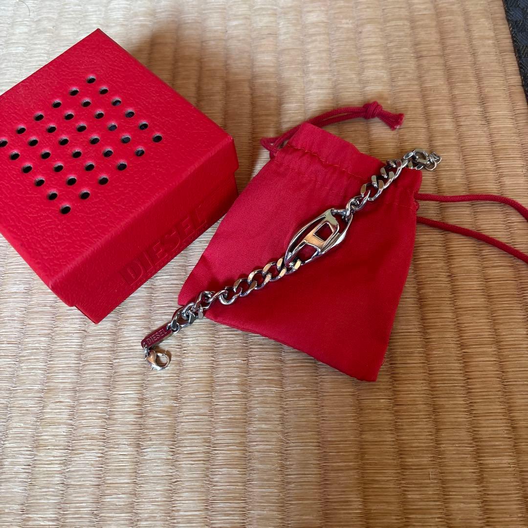 DIESEL シルバーブレスレット 箱付き