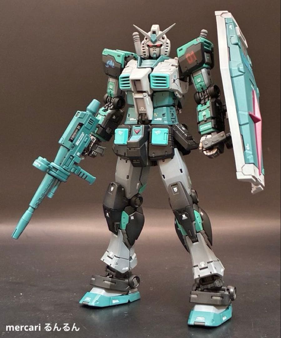 RG 1/144 RX-78-2ガンダムVer.2.0初音ミクカラー 塗装完成品 - メルカリ