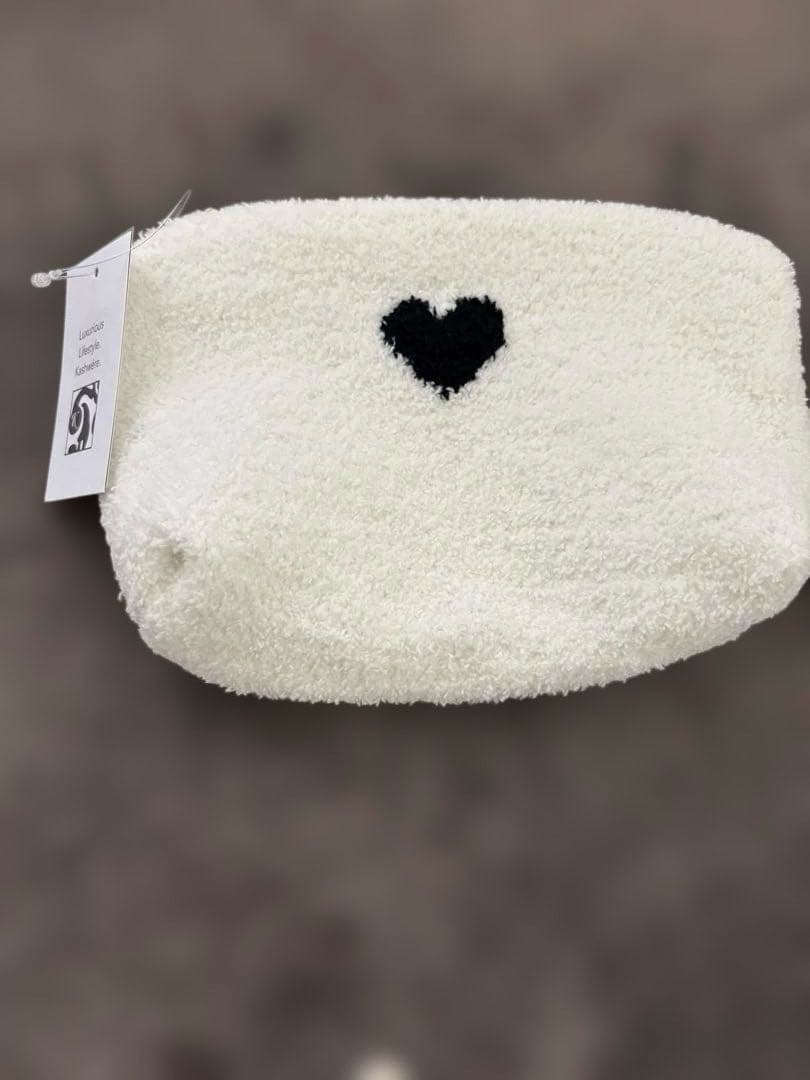 kashwére リミテッドポーチ ハート - メルカリ