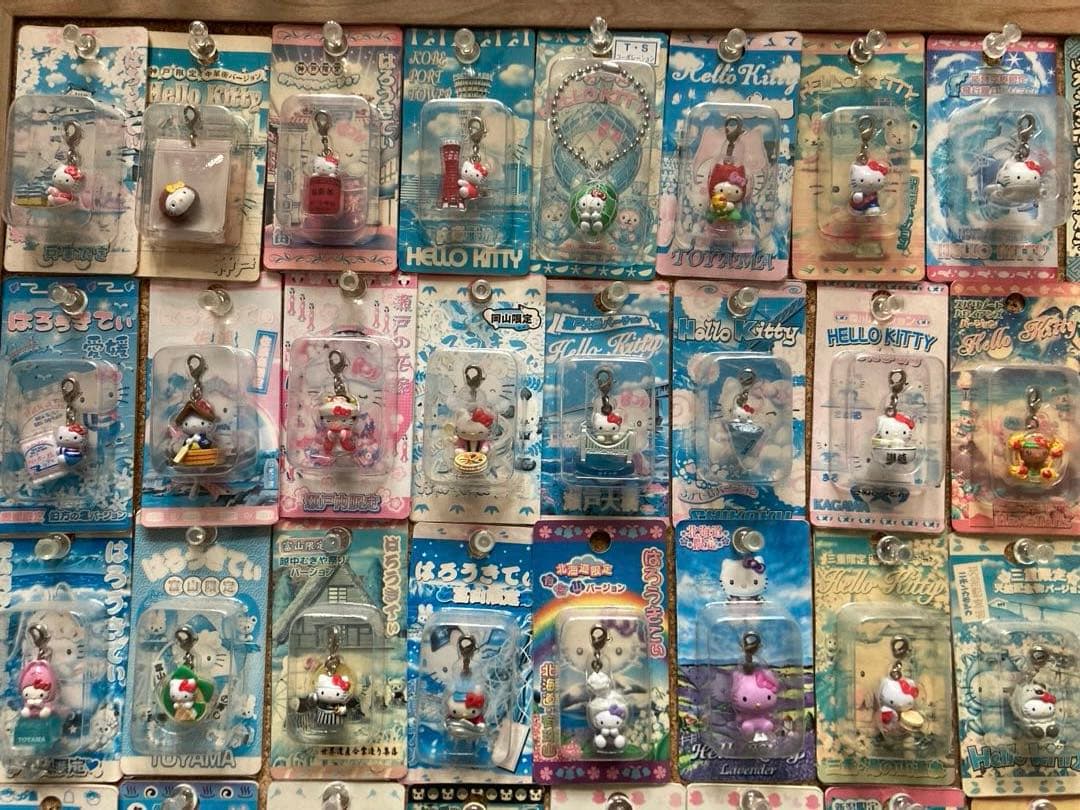 【バラ売り可】ご当地キティ　根付け・ファスナーマスコット・ストラップ ご当地キティ】根付け ストラップ ファスナーマスコット 4個セット