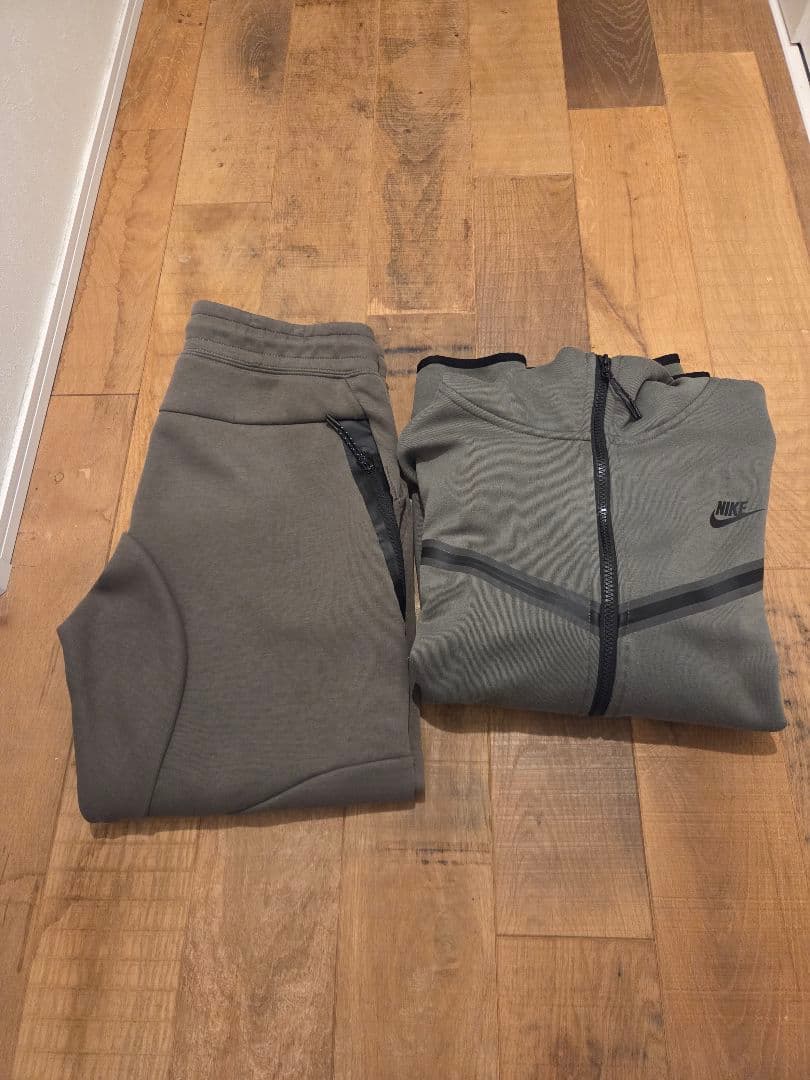 【美品】NIKE ナイキ テックフリース上下セット カーキ オリーブ XL