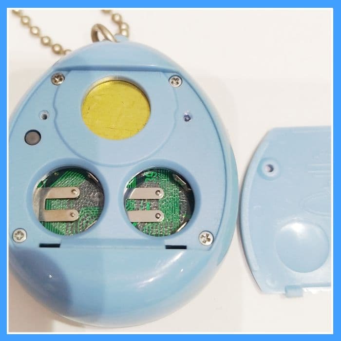 たまごっち 海で発見!! たまごっち 平成レトロ ツートン 青 みずいろ