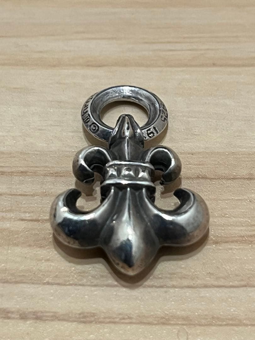 【美品・正規品】クロムハーツ フレアニー 百合の紋章 ペンダントトッ