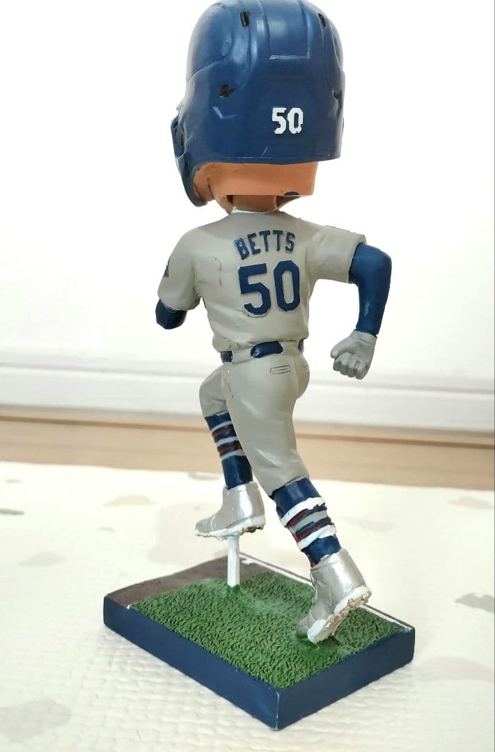 ムーキー・ベッツ ボブルヘッド フィギュア - メルカリ