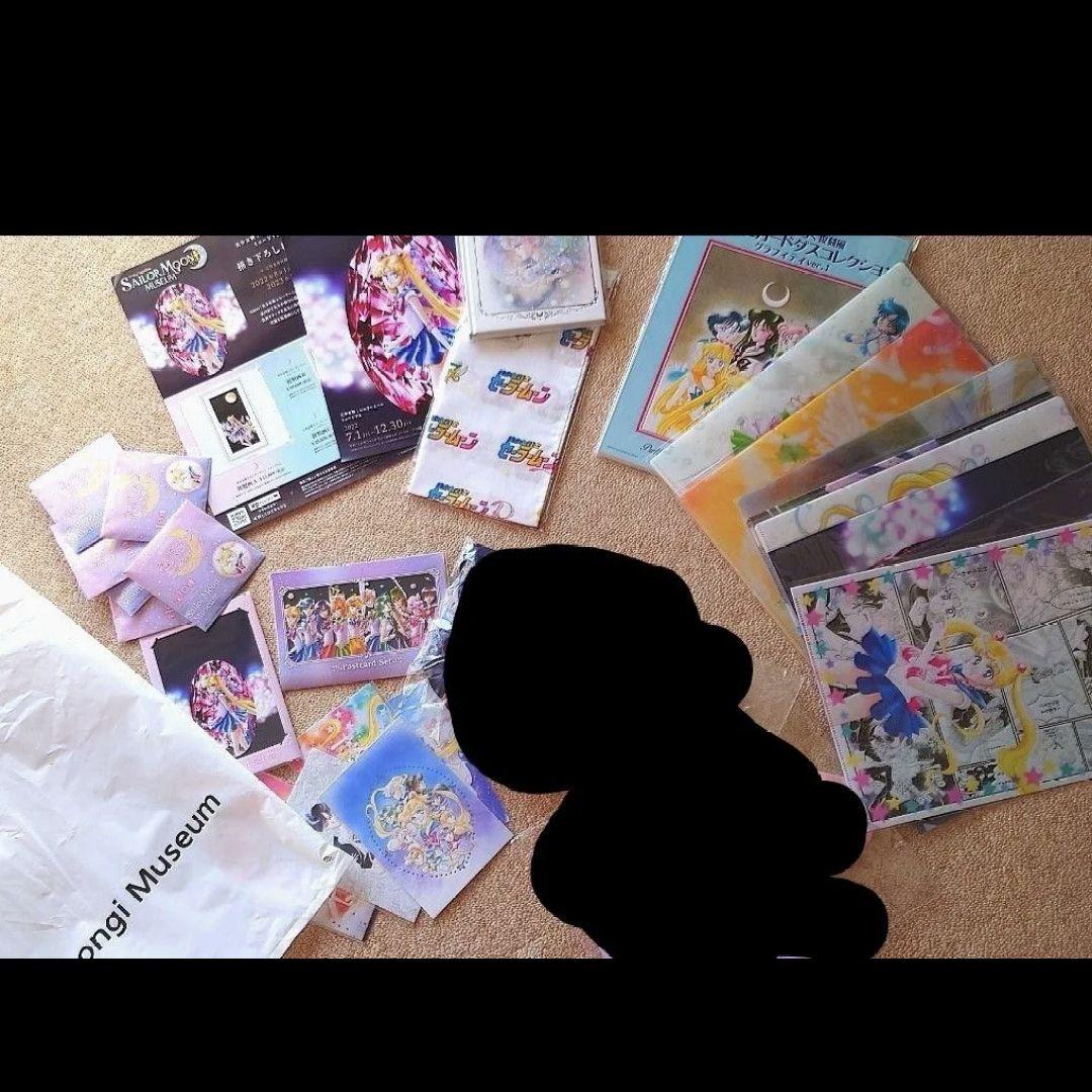 セーラームーン展31点かな？バンダナカードダスポストカードクリアファイル缶バッジ