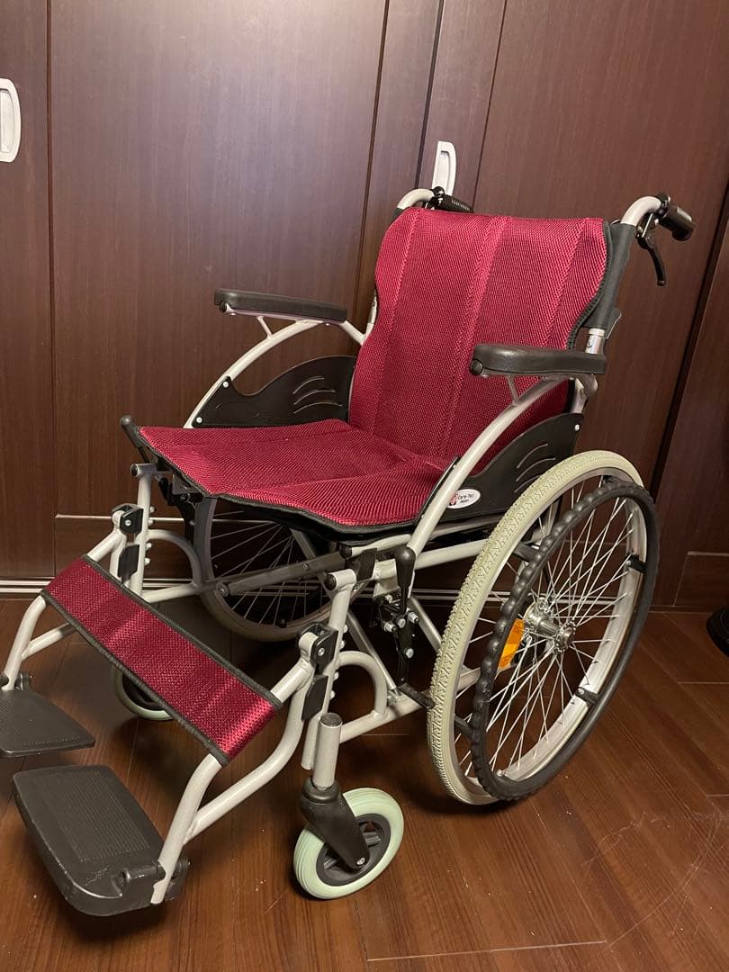 Care-Tec 介助用車椅子 ワインレッド