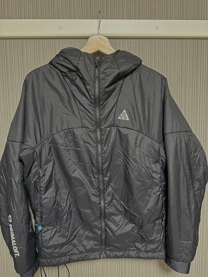 ナイキACG ダウンジャケット プリマロフト