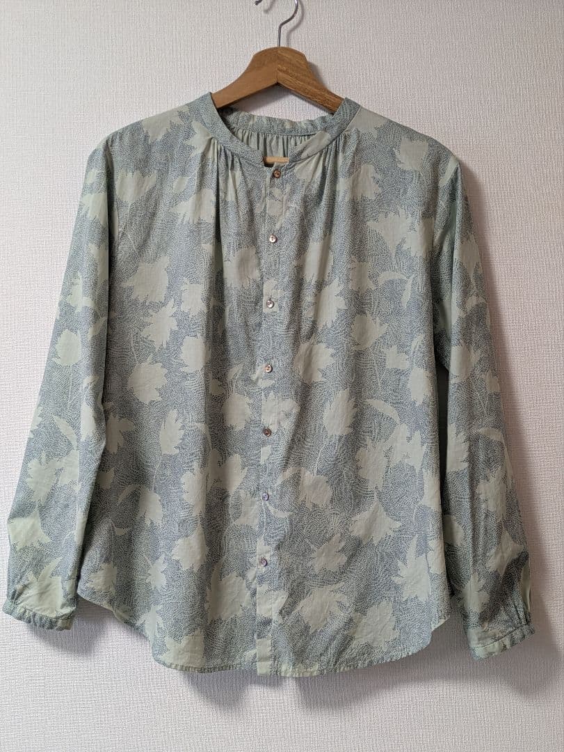 パラスパレス　2025FW 花柄シャツ