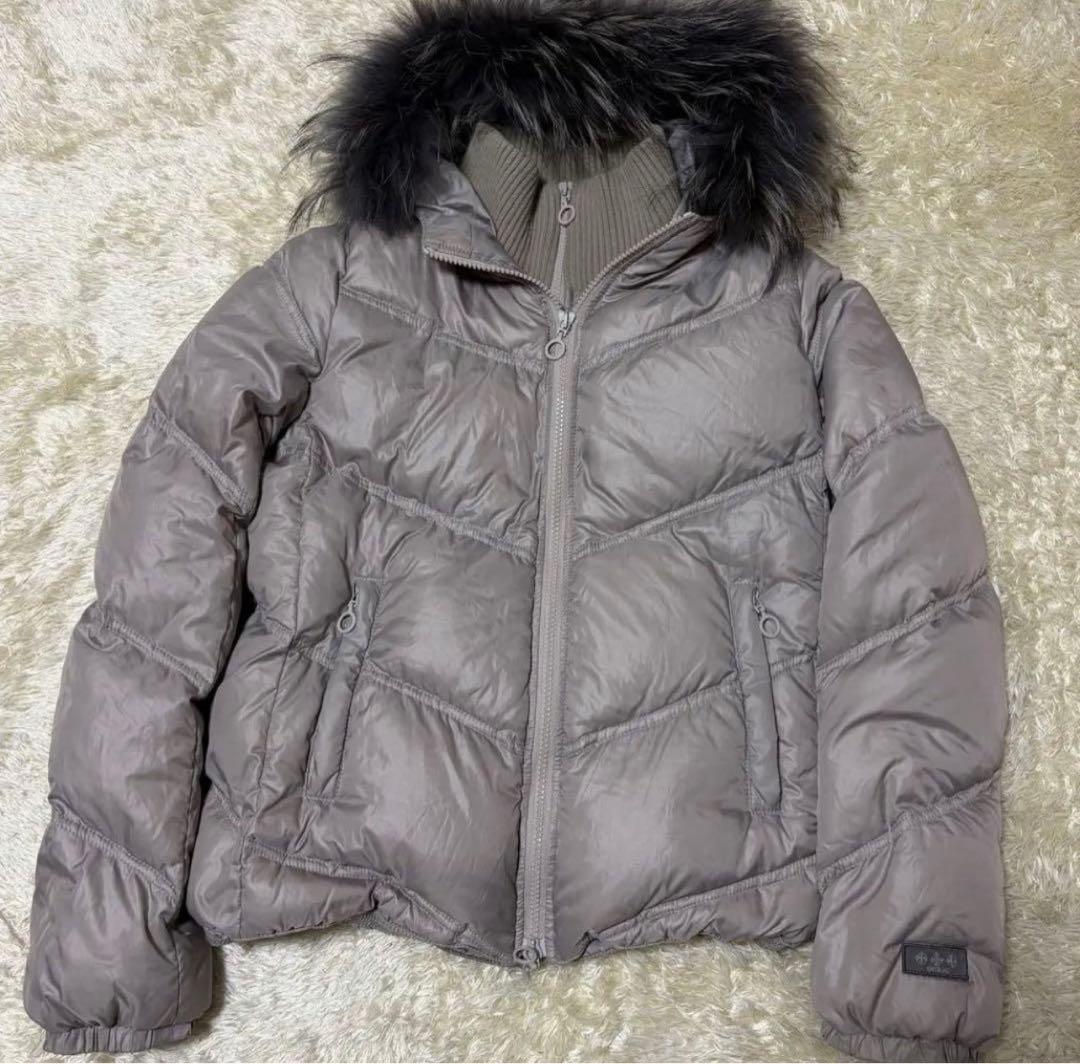 w　タトラス ショートダウン ファー レイヤード 2way S ベージュ