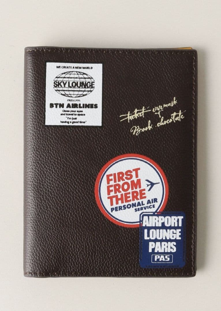 Deuxieme Classe BTN Passport Holder - メルカリ