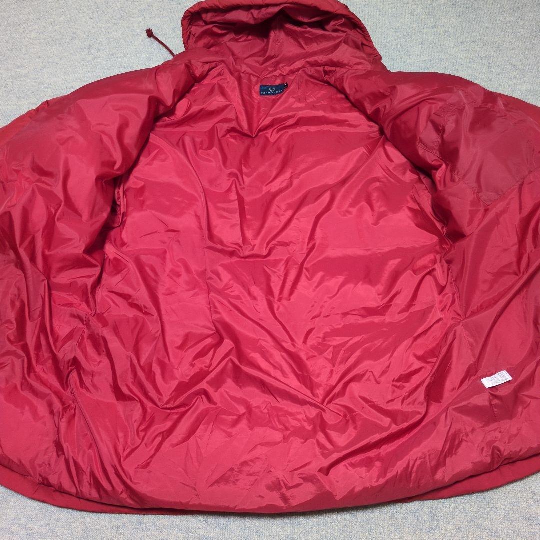 FRED PERRY フレッドペリーダウンジャケット フード 月桂樹 肉厚 赤