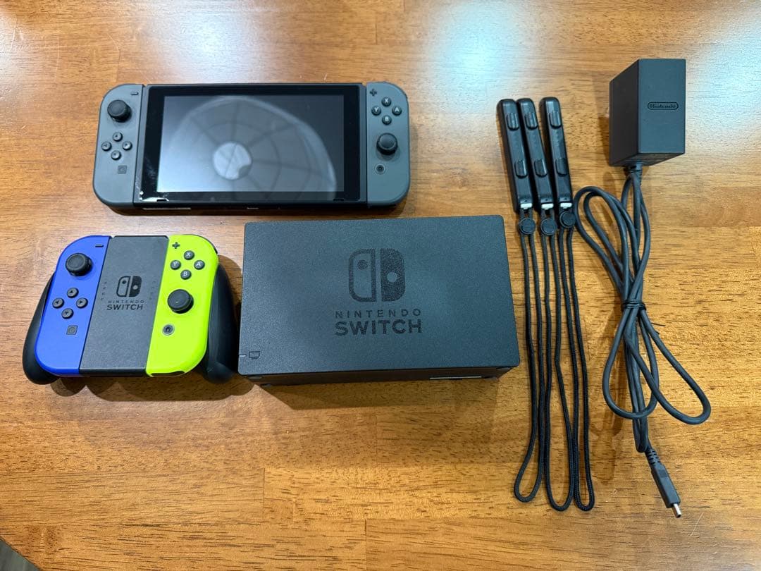 【超美品】Nintendo Switch 本体 2018年式 付属品セット Nintendo (ニンテンドー) Nintendo Switch HAC-001 XAJ40071555078