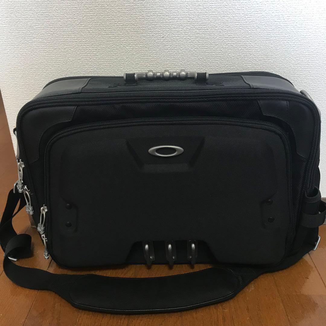 OAKLEY 多機能ブリーフケース sink collection バッグ