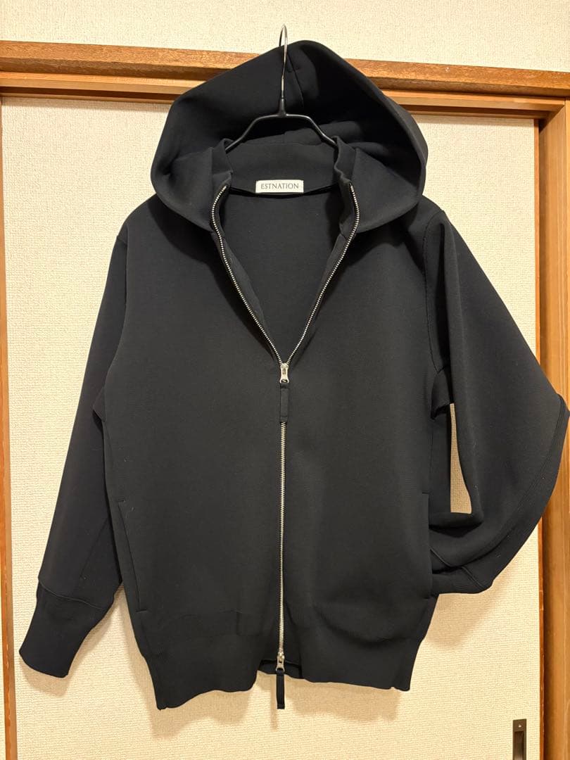 ESTNATION ブラック フーディーブルゾン ESTNATION（エストネーション）の「ESTNATION / ECOポリ ミラノリブ