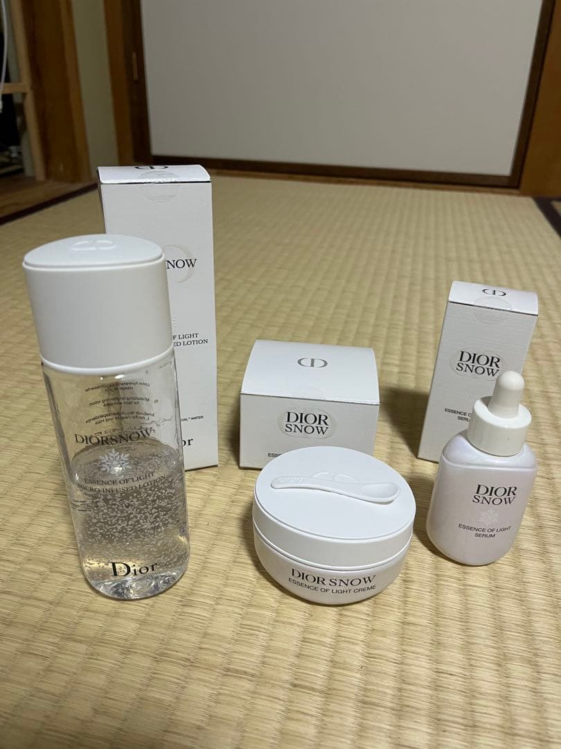 DIOR ESSENCE OF LIGHT セット
