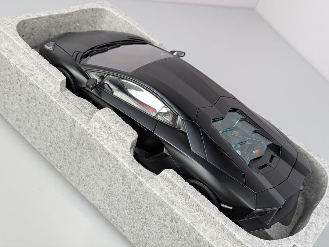 1/18 ミニカー ランボルギーニ アヴェンタドール LP720-4 50th Make Up Co., Ltd. / Lamborghini Aventador LP720-4 50° Anniversario