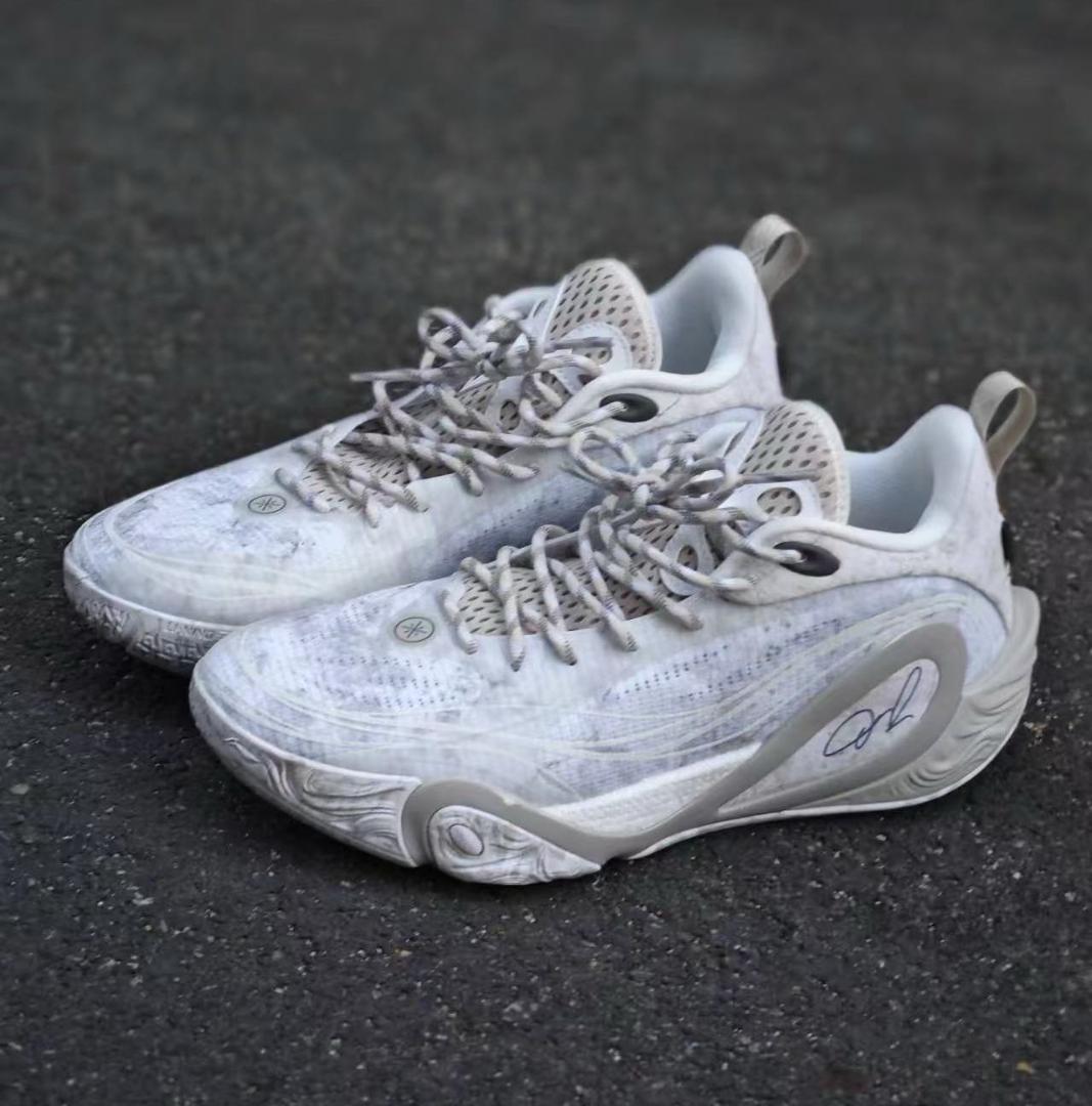 リーニン WOW Dlo1 月ノ岩 US 10.5 - メルカリ