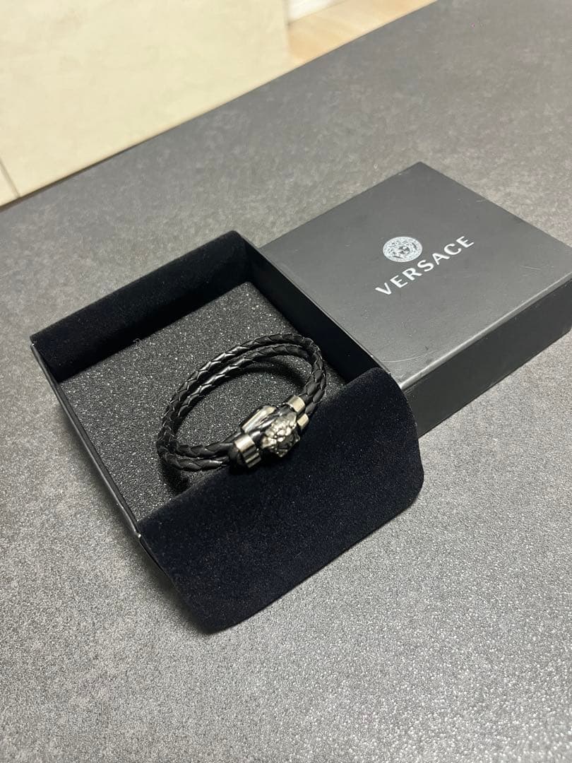 【値下げ】VERSACE ベルサーチ　ブレスレット　【箱付き】