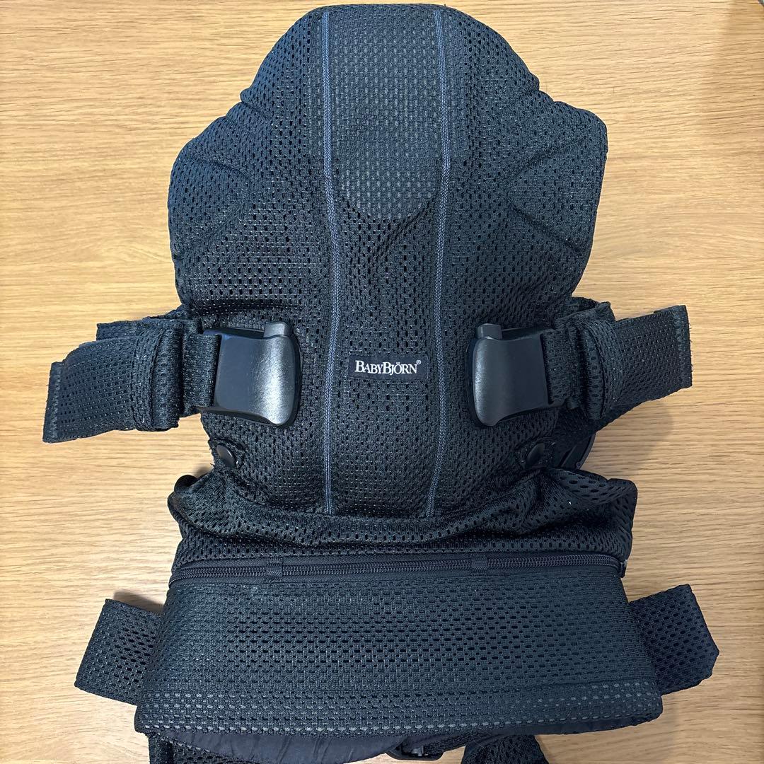 【美品】ベビービョルン ブラックONE KAI Air