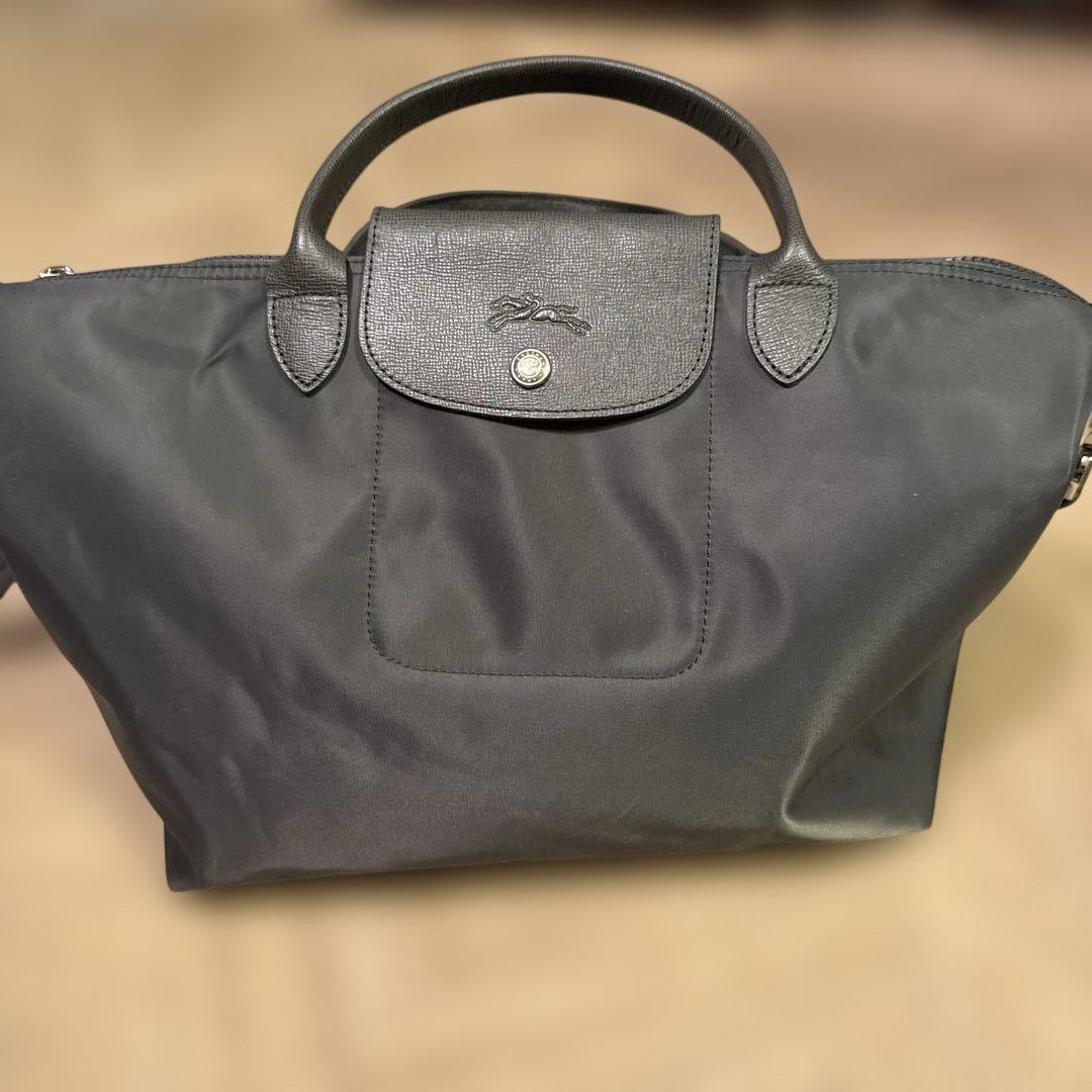 ロンシャン　グレー　舟形バックショルダーストラップ