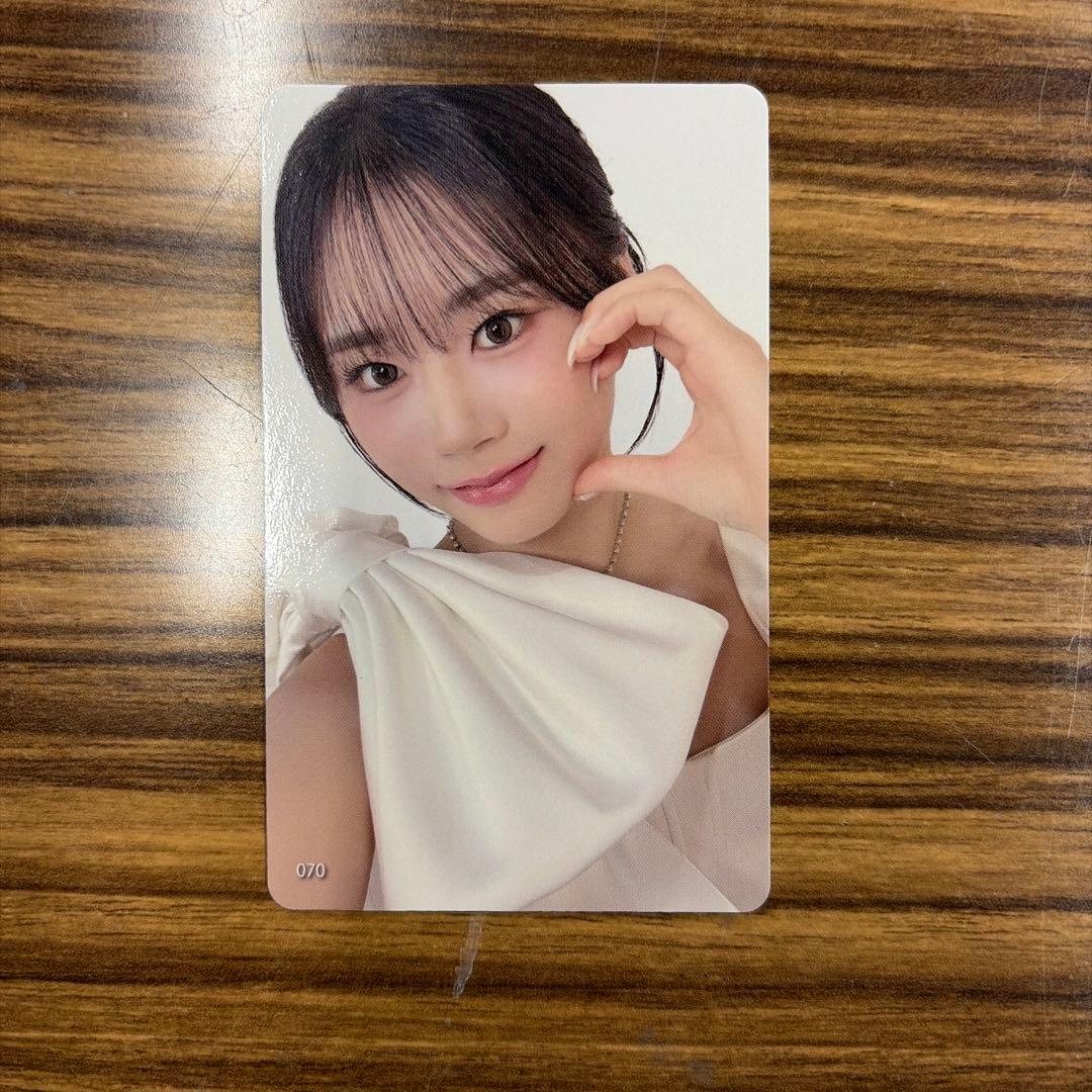 最終値下げ】 ME:I 佐々木心菜 7000円トレカ 070 - メルカリ