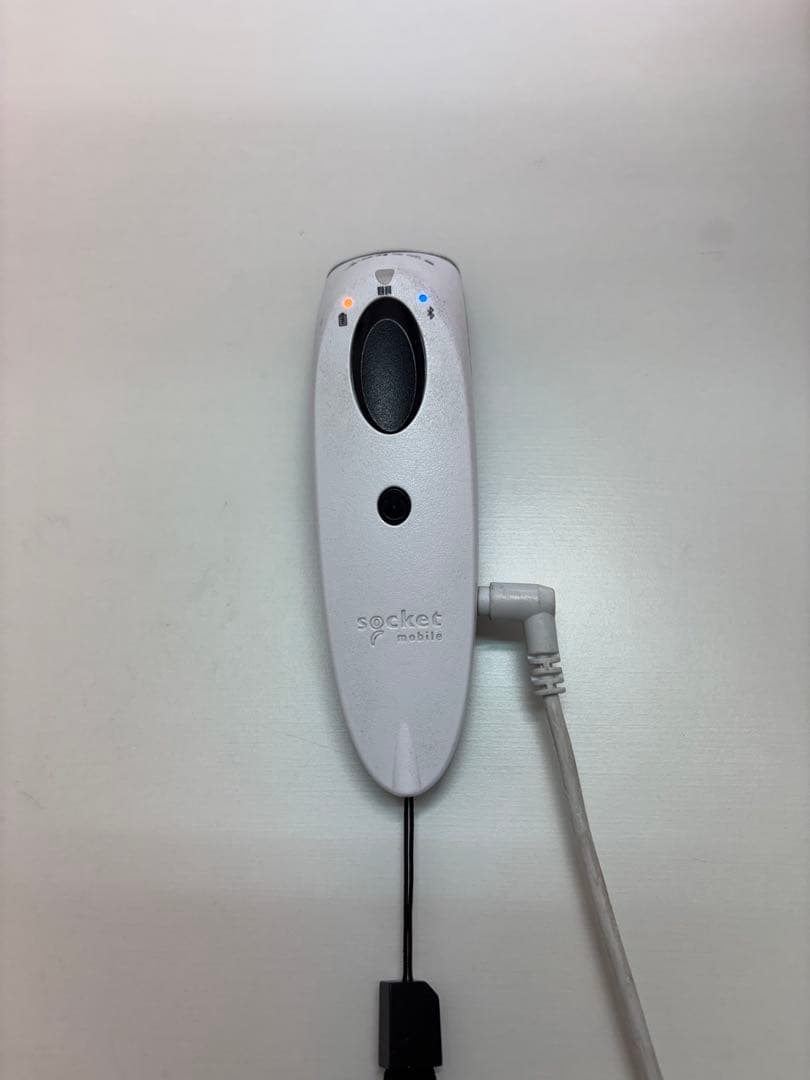 ■ソケットモバイル　バーコードリーダー　S700　ホワイト■充電ドック付　動確済