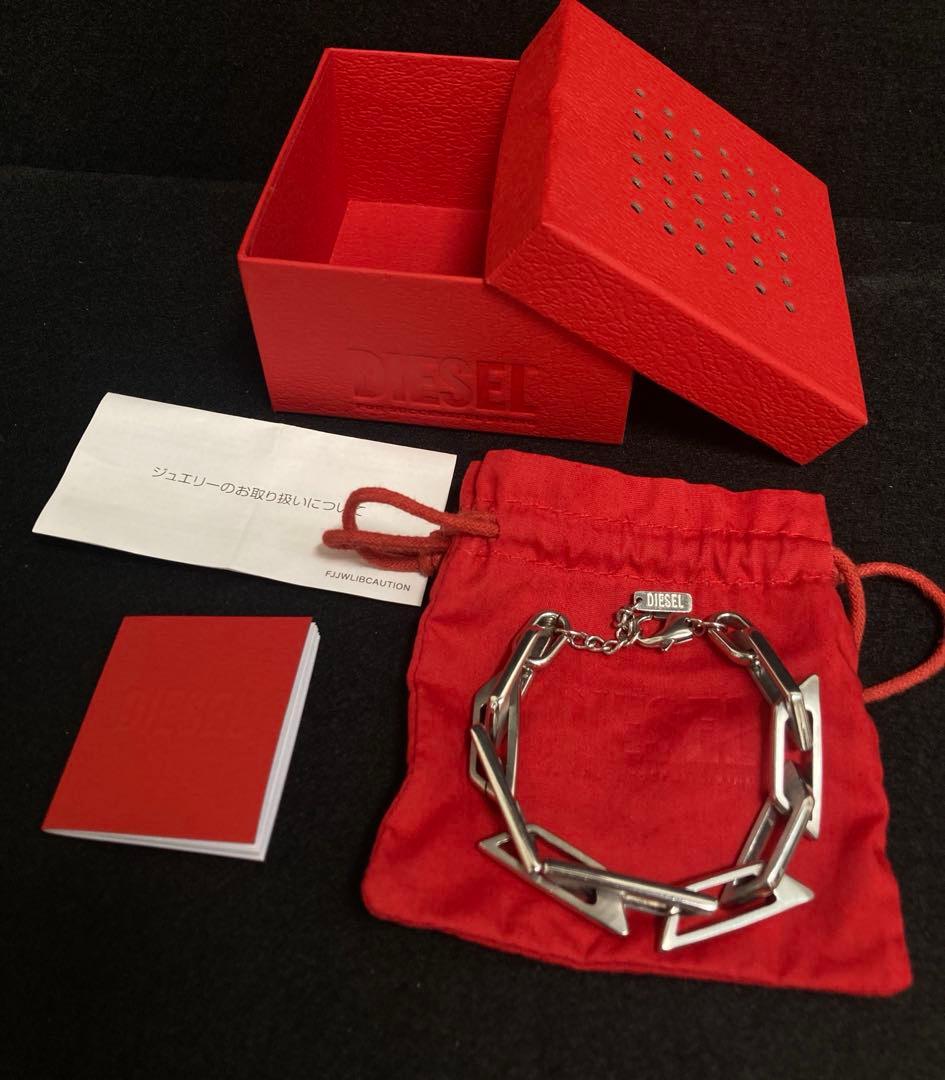 DIESEL Dロゴ チェーン ブレスレット シルバー DX1577