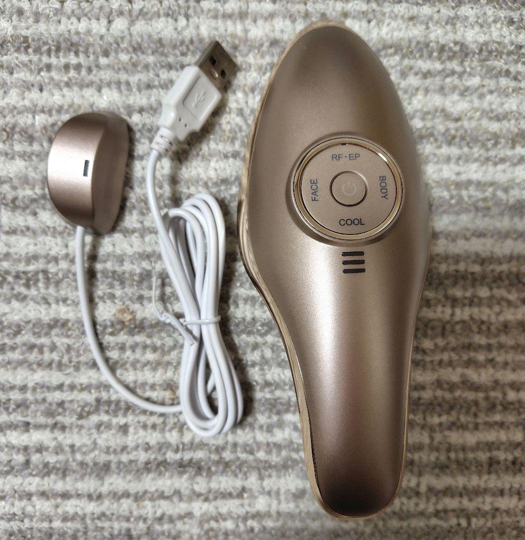 ［箱無し使用済み］MEラボンエクラ IKKOプロデュース 美顔器