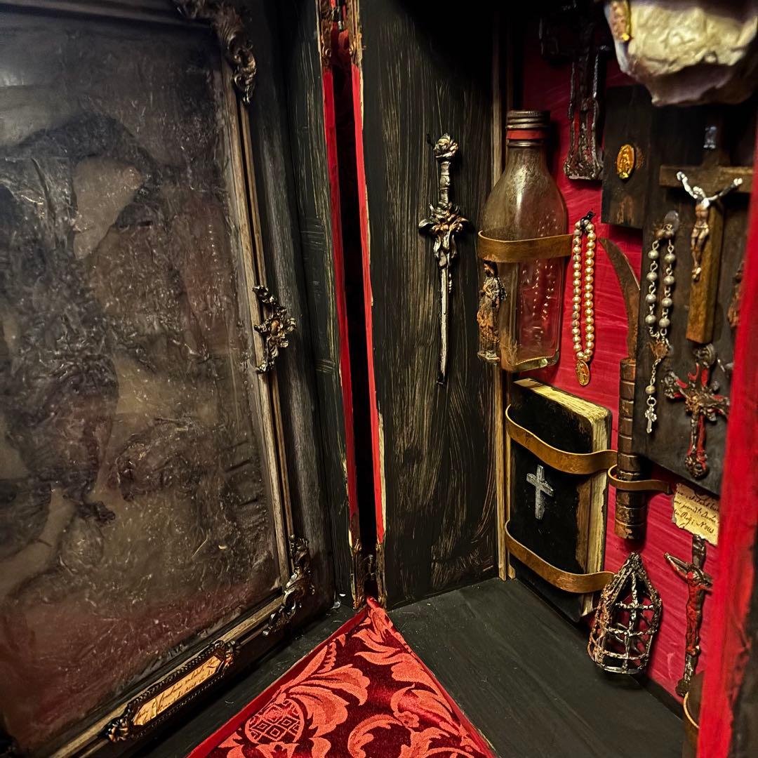 1点限定作品 】悪魔滅殺祭壇(large) - メルカリ