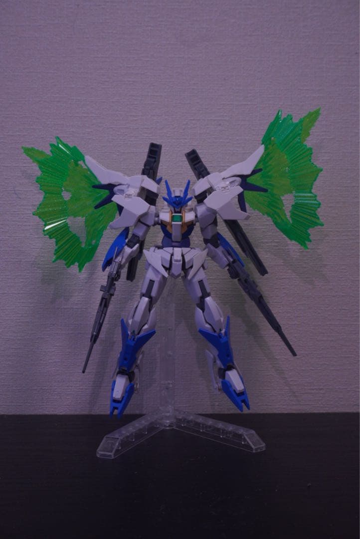 HG ガンプラ ダブルオースカイメビウス 武器・エフェクトパーツ付き