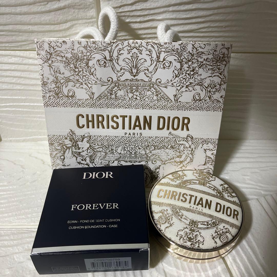 ディオール　ディオールスキン フォーエヴァー クッション ケース チュイルリー