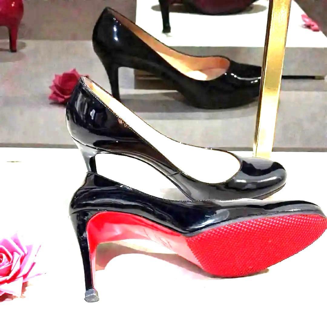 Christian Louboutin ブラック エナメル赤底 滑り止め付 35