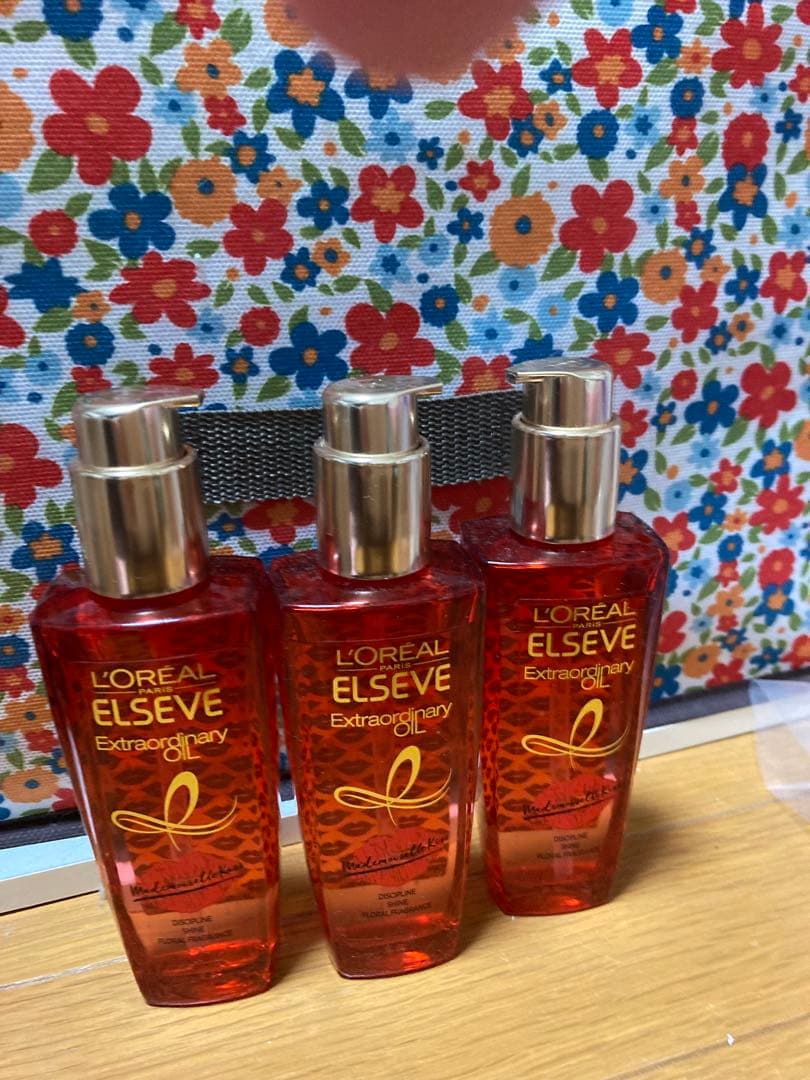 ロレアルパリヘアオイル　マドモアゼルキス