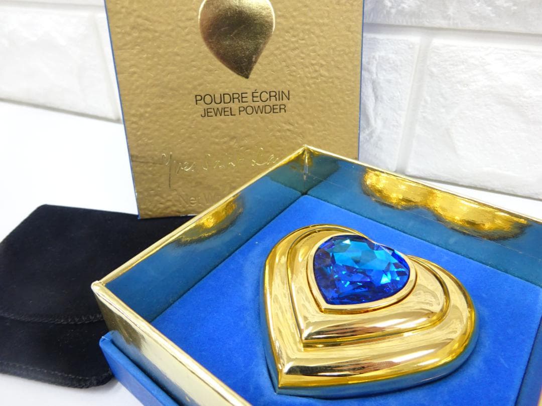 未使用☆ 一部ダメージ イヴサンローラン シルキーフィニッシュ プレストパウダー