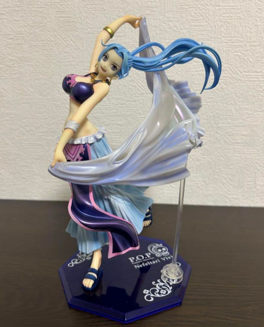 ワンピースフィギュア　pop ビビ　プレイバックメモリーズ Portrait.Of.Pirates ワンピース “Playback Memories” ネフェルタリ