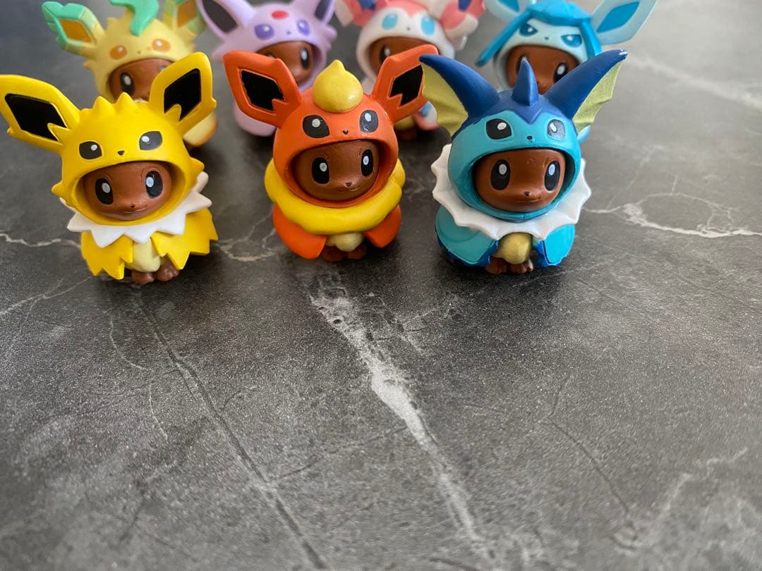 ポケモンセンター ポンチョを着たイーブイ ミニフィギュア 7種セット