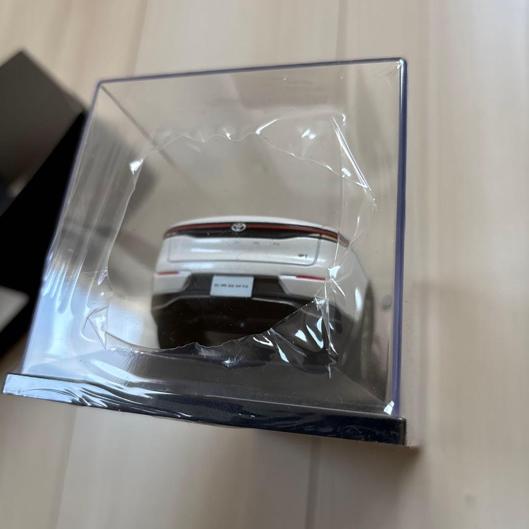 トヨタ クラウン クロスオーバー 非売品 模型 1/30 店頭展示用 - メルカリ